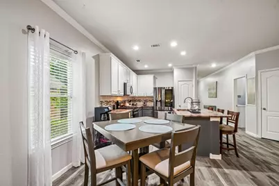913 Hyde Park Drive, Round Rock, TX 78665 - Photo 5