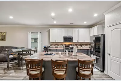 913 Hyde Park Drive, Round Rock, TX 78665 - Photo 7