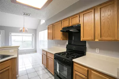 10639 Carovilli Drive, Austin, TX 78748 - Photo 5