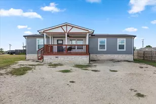 104 Pineapple Sage Cv, Dale, TX 78616 - Photo 3