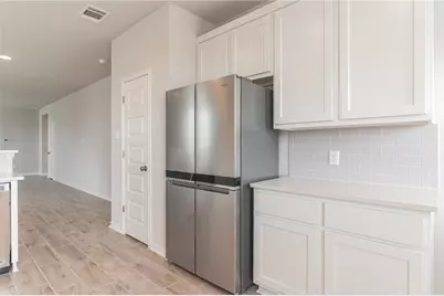 129 Wild Wind Trail, Jarrell, TX 76537 - Photo 5