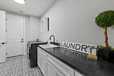 18724 Expedition Trail, Lago Vista, TX 78645 - Photo 33