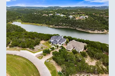 18724 Expedition Trail, Lago Vista, TX 78645 - Photo 35