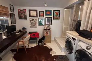 917 E 39th St, Austin, TX 78751 - Photo 13