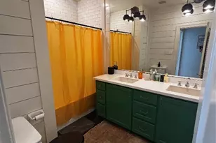 917 E 39th St, Austin, TX 78751 - Photo 21