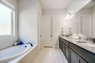 195 Autumn Wood Ln, Austin, TX 78737 - Photo 9