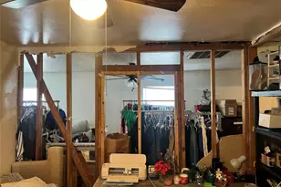 306 Burcham Ave, San Antonio, TX 78221 - Photo 9