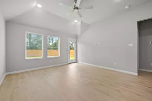 332 Bendecido Loop, Elgin, TX 78621 - Photo 13