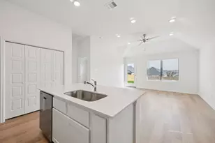 332 Bendecido Loop, Elgin, TX 78621 - Photo 9