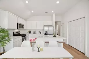 332 Bendecido Loop, Elgin, TX 78621 - Photo 3