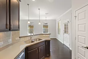 506 Hummingbird Ln, Austin, TX 78734 - Photo 9