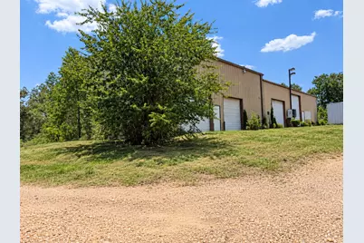 1045 W Sh 71 Highway, Bastrop, TX 78602 - Photo 21