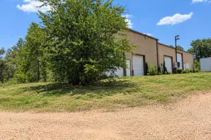 1045 W Sh 71 Hwy, Bastrop, TX 78602 - Photo 21
