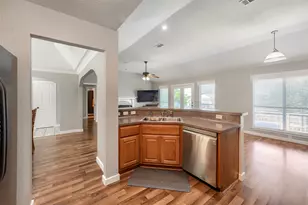 1105 2nd St, Jarrell, TX 76537 - Photo 9
