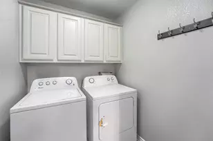 1105 2nd St, Jarrell, TX 76537 - Photo 21