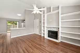 1411 Gracy Farms Ln, Austin, TX 78758 - Photo 11