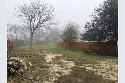 1541 E Pierce Street, Luling, TX 78648 - Photo 13