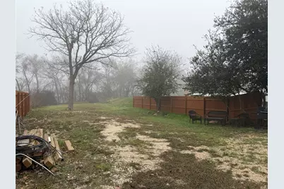 1541 E Pierce Street, Luling, TX 78648 - Photo 13