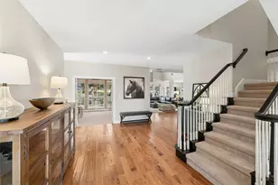 2 Heatherbloom Ln, The Hills, TX 78738 - Photo 5