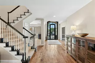 2 Heatherbloom Ln, The Hills, TX 78738 - Photo 7