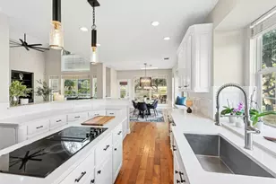 2 Heatherbloom Ln, The Hills, TX 78738 - Photo 15