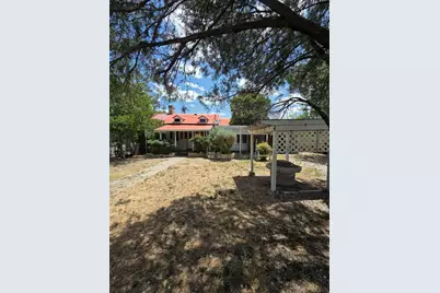 505 1/2 S Main Street S, Lampasas, TX 76550 - Photo 3