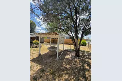 505 1/2 S Main Street S, Lampasas, TX 76550 - Photo 5