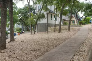 3111 Walling Dr, Austin, TX 78705 - Photo 31