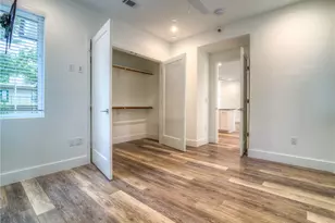3111 Walling Dr, Austin, TX 78705 - Photo 13