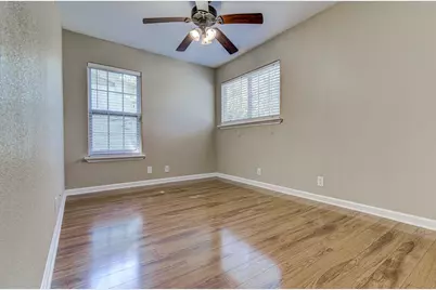 1410 Kamar Drive, Austin, TX 78757 - Photo 11