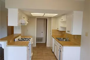 602 Garden Path Dr, Round Rock, TX 78664 - Photo 5