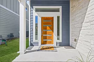 2204 Hermia St, Austin, TX 78741 - Photo 3