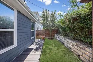 2204 Hermia St, Austin, TX 78741 - Photo 27