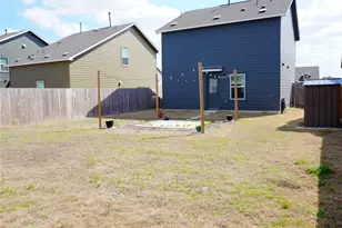 13804 Knights Br Dr, Elgin, TX 78621 - Photo 9