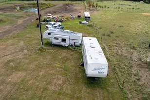 353 Littig Rd, Elgin, TX 78621 - Photo 23