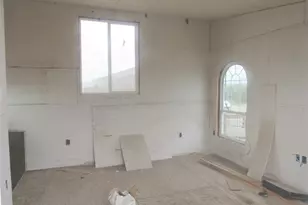 353 Littig Rd, Elgin, TX 78621 - Photo 15