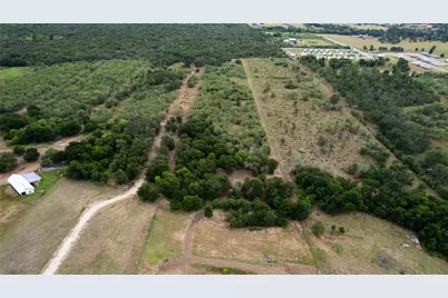 353 Littig Road, Elgin, TX 78621 - Photo 5