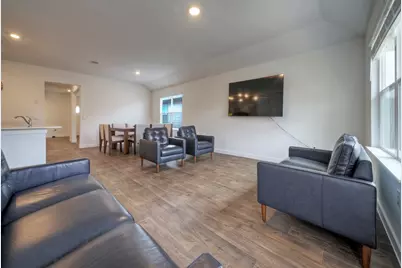 305 Elm Creek Drive, Hutto, TX 78634 - Photo 17