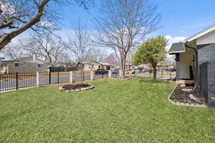 8401 Staunton Dr, Austin, TX 78758 - Photo 29