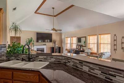105 Wallace Riddell Drive, Burnet, TX 78611 - Photo 5