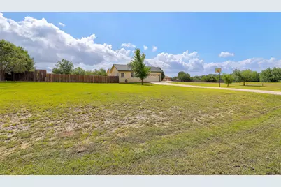 201 Christine Lane, Liberty Hill, TX 78642 - Photo 9