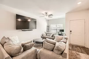 14513 Prairie Sod Ln, Elgin, TX 78621 - Photo 3