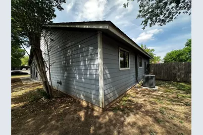 8809 Cainwood Lane, Austin, TX 78729 - Photo 9