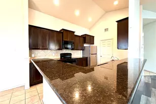 500 Obsidian Ln, Jarrell, TX 76537 - Photo 13