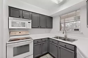 2450 Wickersham Ln, Austin, TX 78741 - Photo 11