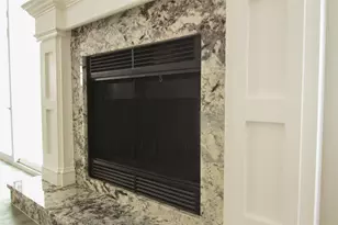 108 Cottonwood Dr, Hutto, TX 78634 - Photo 5