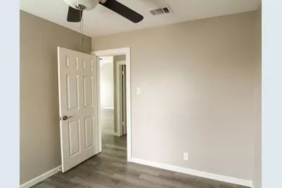 108 Cottonwood Drive, Hutto, TX 78634 - Photo 7