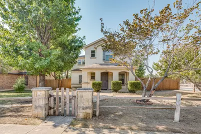 5701 Viewpoint Drive, Austin, TX 78744 - Photo 3