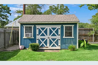 1108 Honeysuckle Ln, Caldwell, TX 77836 - Photo 17