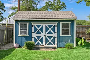 1108 Honeysuckle Ln, Caldwell, TX 77836 - Photo 17
